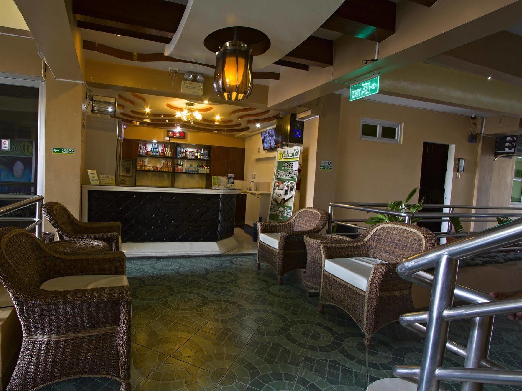 Jj Midcity Inn Tabaco Exterior foto